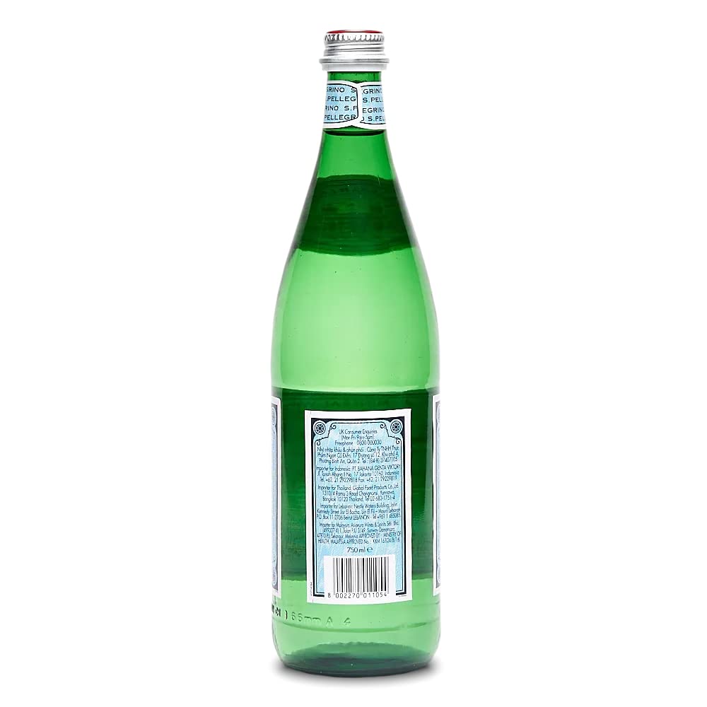 San Pellegrino Sparkling Natural Mineral Water Bottle, 4 x 750 ml